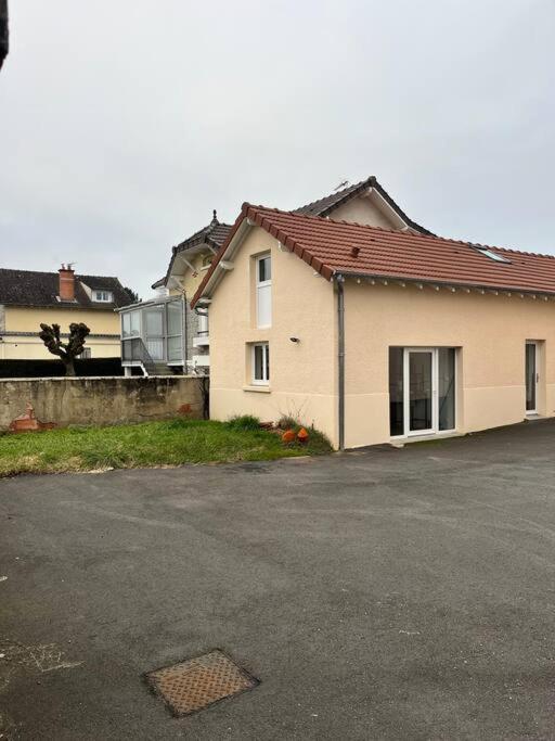 Bel Appartement A 2 Pas Du Chu Иль Экстерьер фото